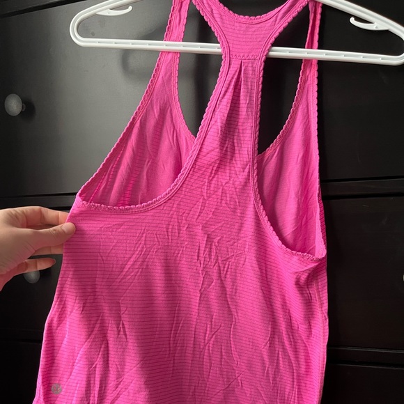 Lululemon pink workout top - Picture 2 of 3